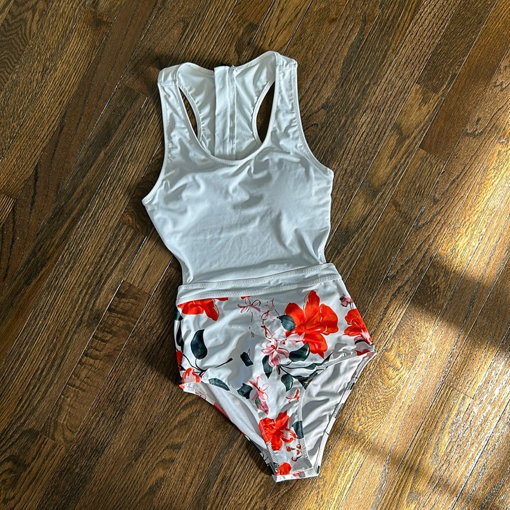 Women’s One Piece Swimsuit